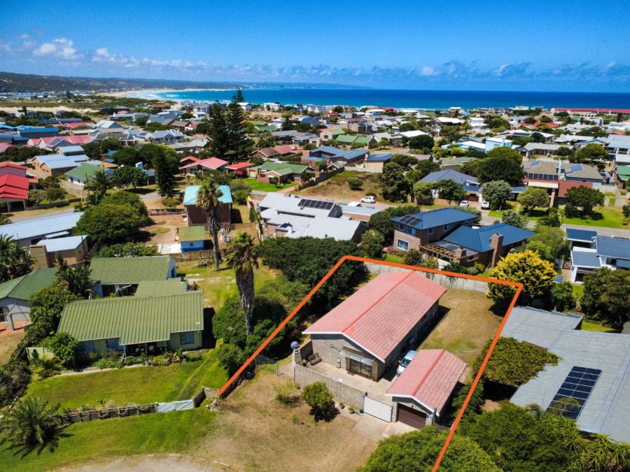 4 Bedroom Property for Sale in Stilbaai Wes Western Cape